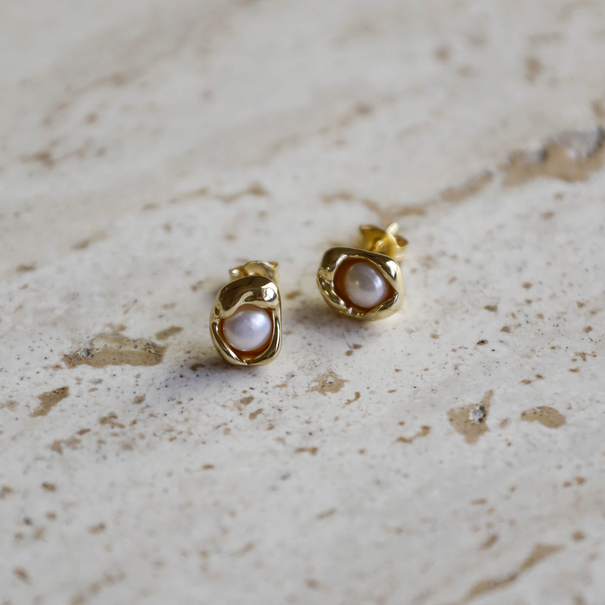 Organic Gold Pearl Earring