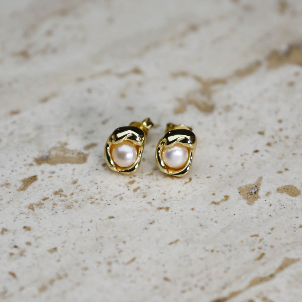 Organic Gold Pearl Earring