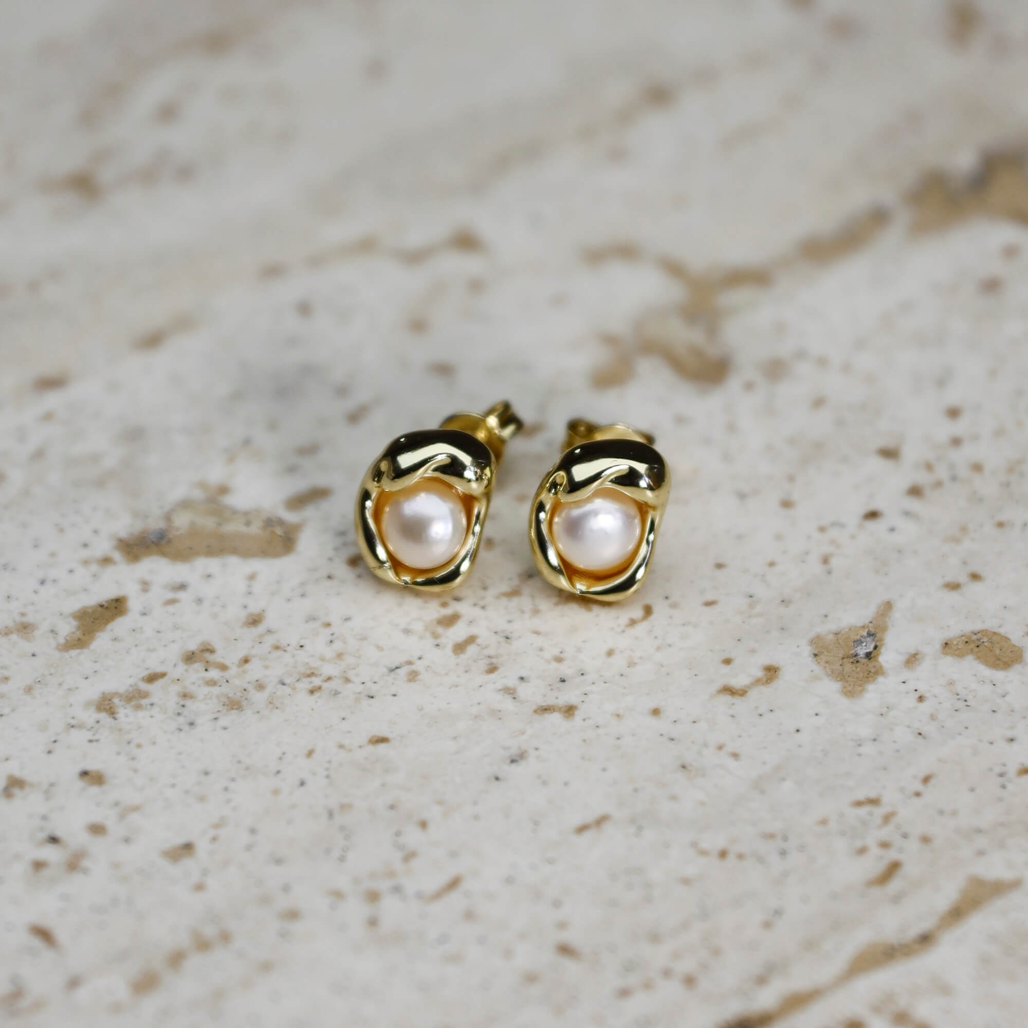Organic Gold Pearl Earring